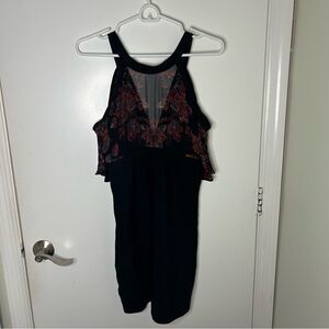 Bebe | black and red floral bandage body con midi dress | medium